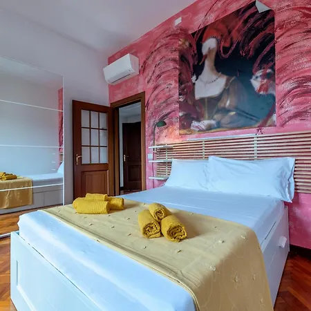 Apartment D'artiste